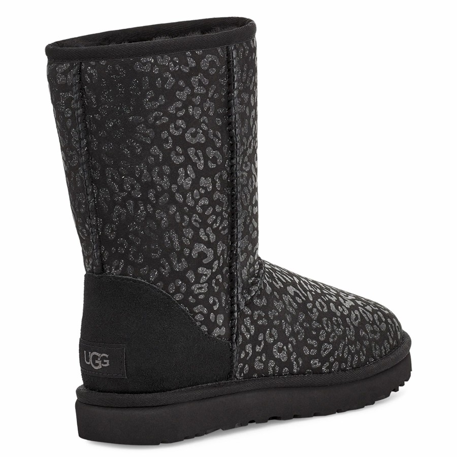 * Ugg Women'S Classic Short Snow Leopard Winter Boots Black Winter Boots